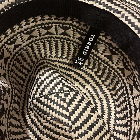 TORRID Sun Hat  - Picture 8 of 8